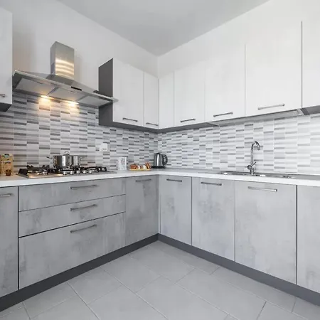 Casa Angioi Appartamento *